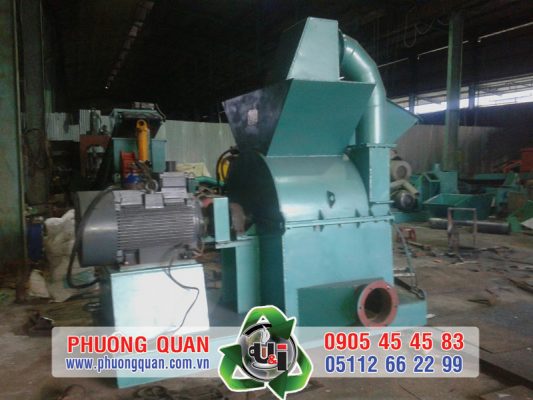 Máy băm nghiền gỗ