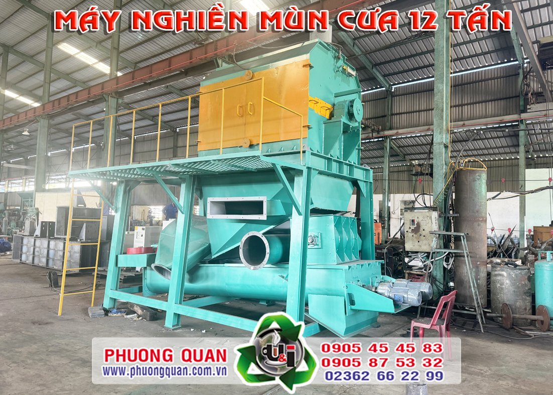 Máy nghiền mùn cưa 12 tấn Phương Quân hoàn thiện trên bệ thép tại xưởng